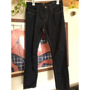 BDG Midrise Twig Ankle skinny jeans.